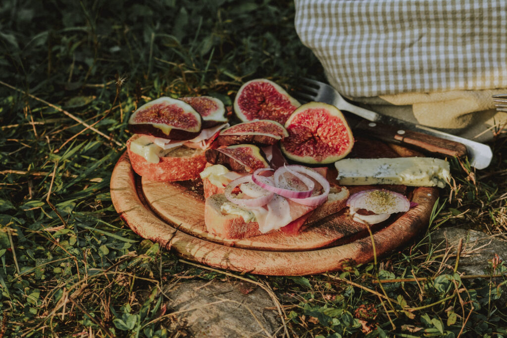 Home contact: 0766484841